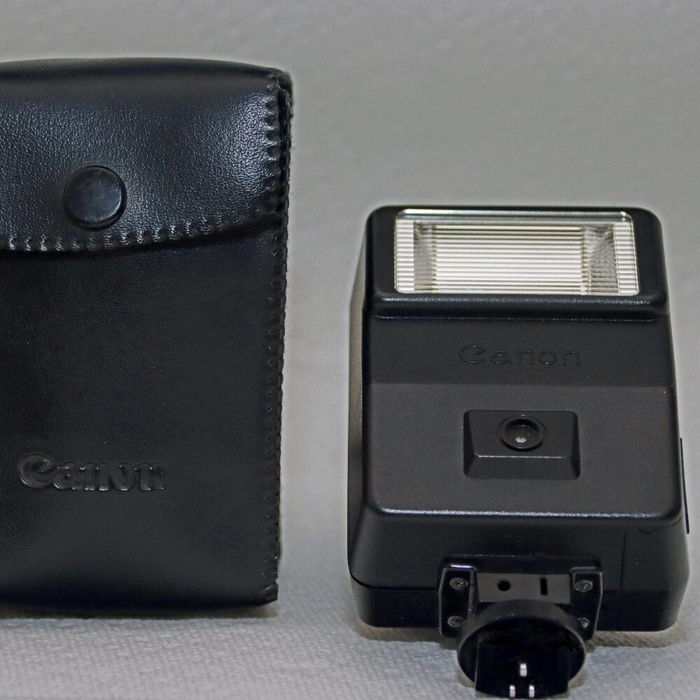Vintage Canon 155A Speedlite for A-1/AE-1 SLR w/Case &FOR PARTS ONLY PLEASE READ